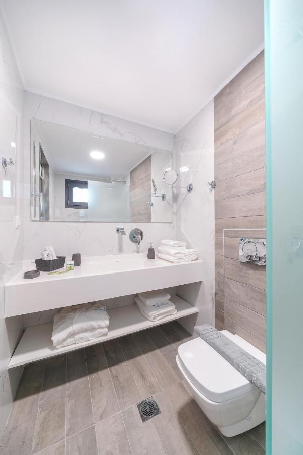 Studios Nautilus III Потос Екстер'єр фото